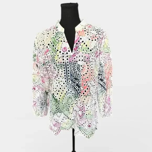 Chico’s Eyelet Tunic Blouse Size 1.5 / US 10 Boho Cottagecore Resort Cotton Top - Picture 1 of 9